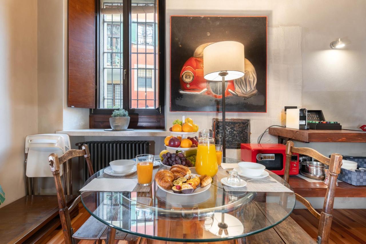 Il Garbo Apartments And Suite Verona Eksteriør bilde